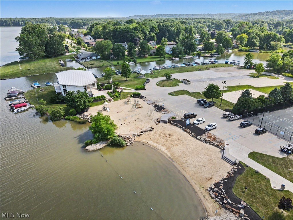 Aurora Shores Sub #11 - Residential