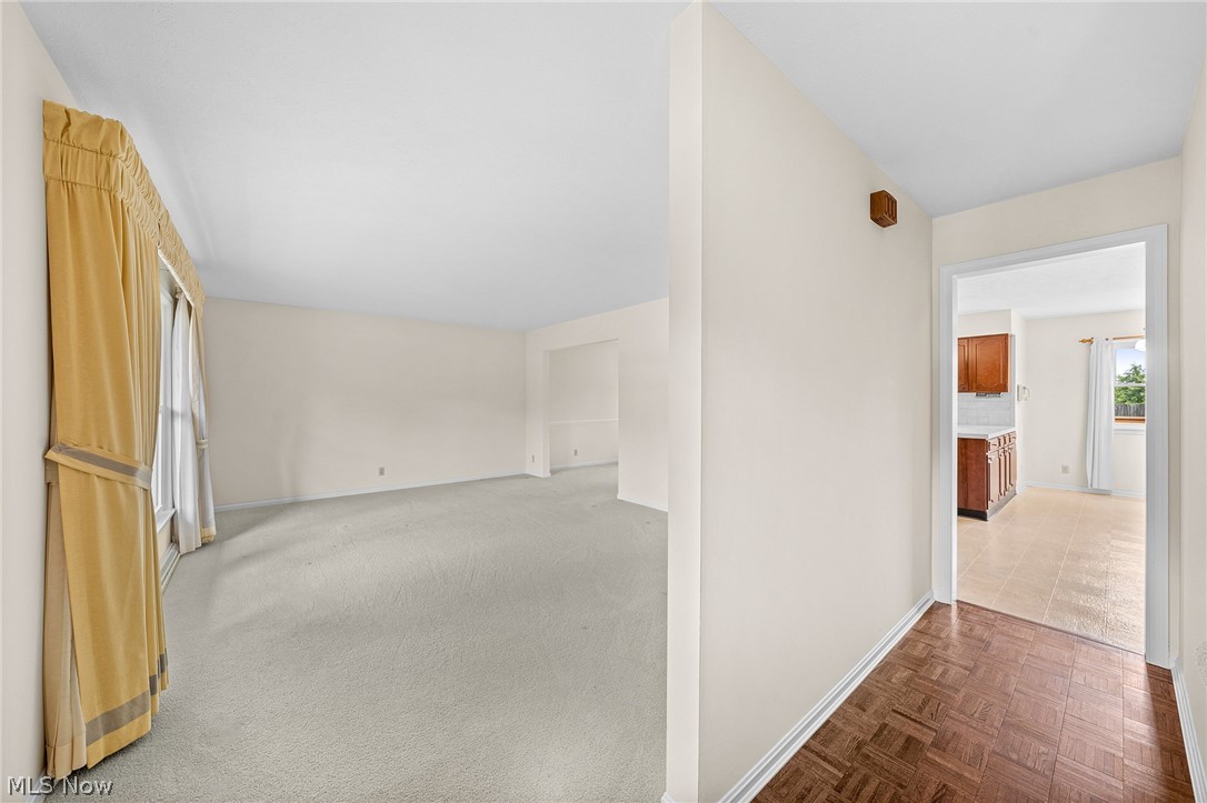 VALLEY FORGE EST - Residential