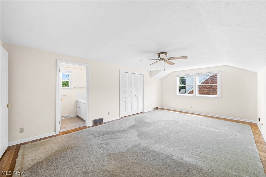 VALLEY FORGE EST - Residential