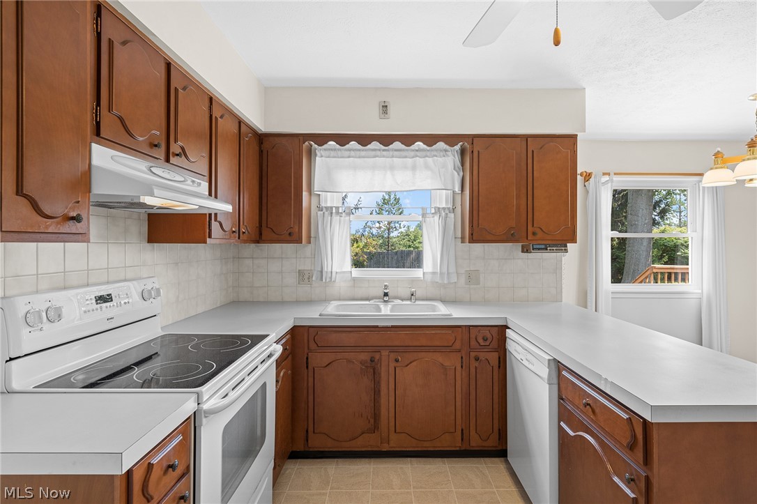 VALLEY FORGE EST - Residential