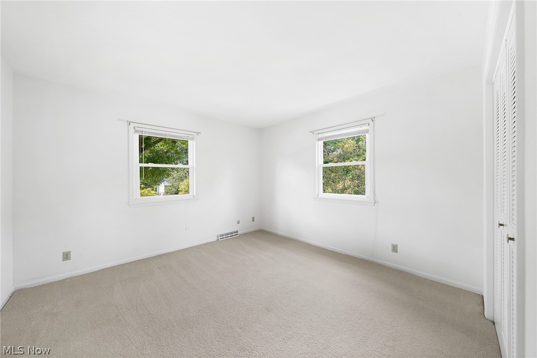 VALLEY FORGE EST - Residential