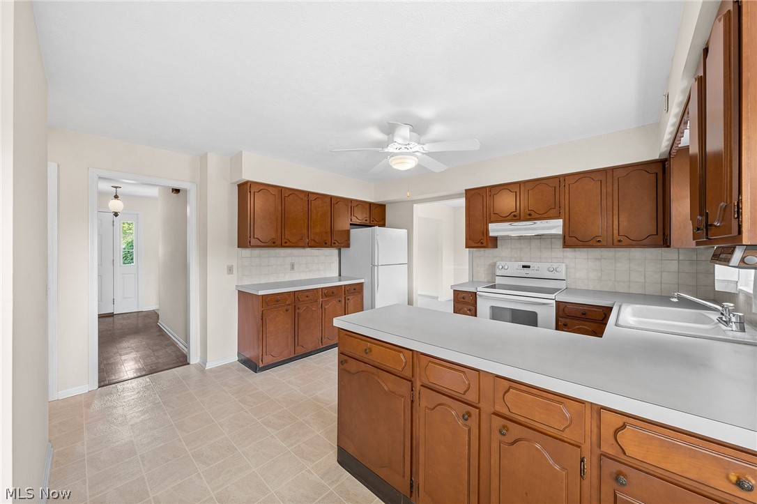 VALLEY FORGE EST - Residential
