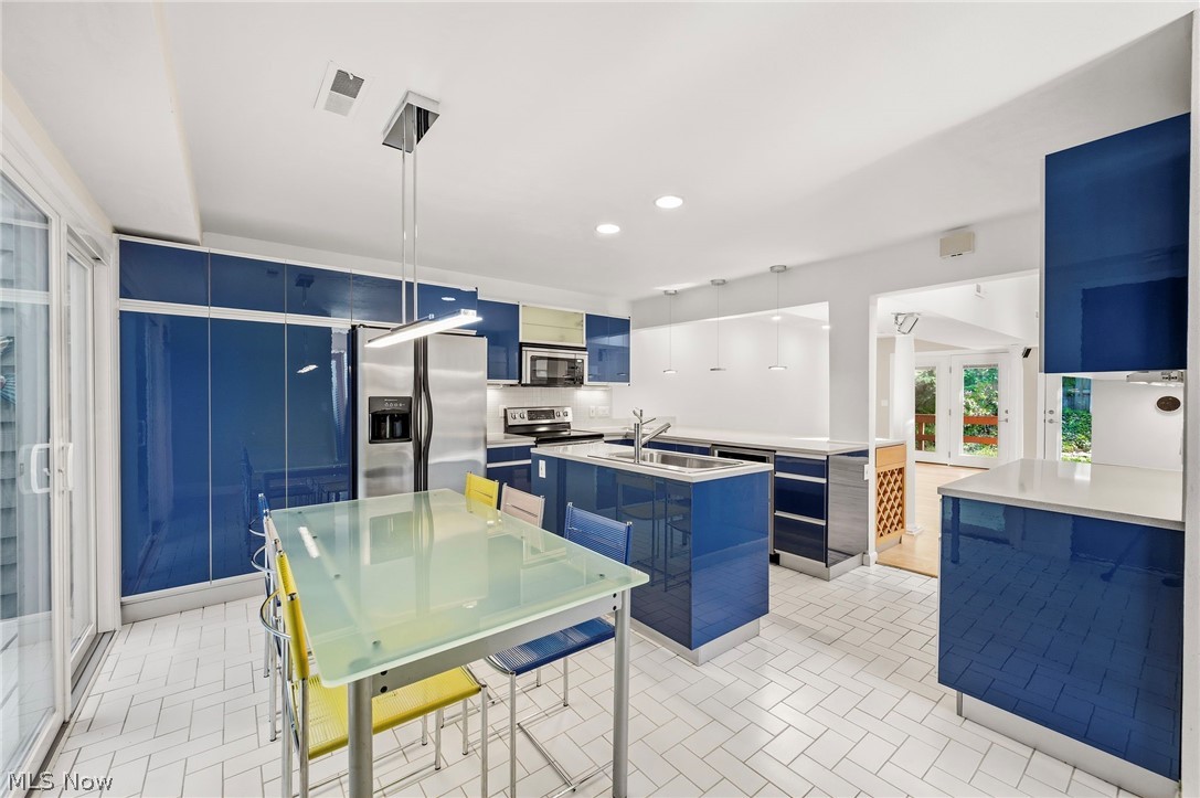 Acorn Creek Condo Assoc - Residential