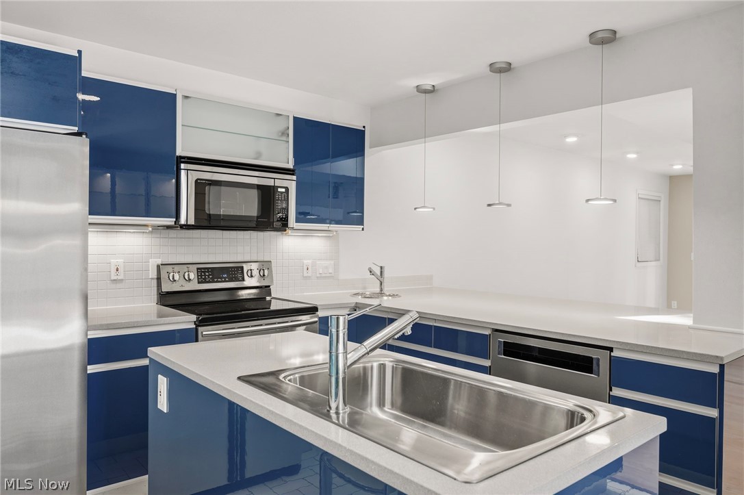 Acorn Creek Condo Assoc - Residential