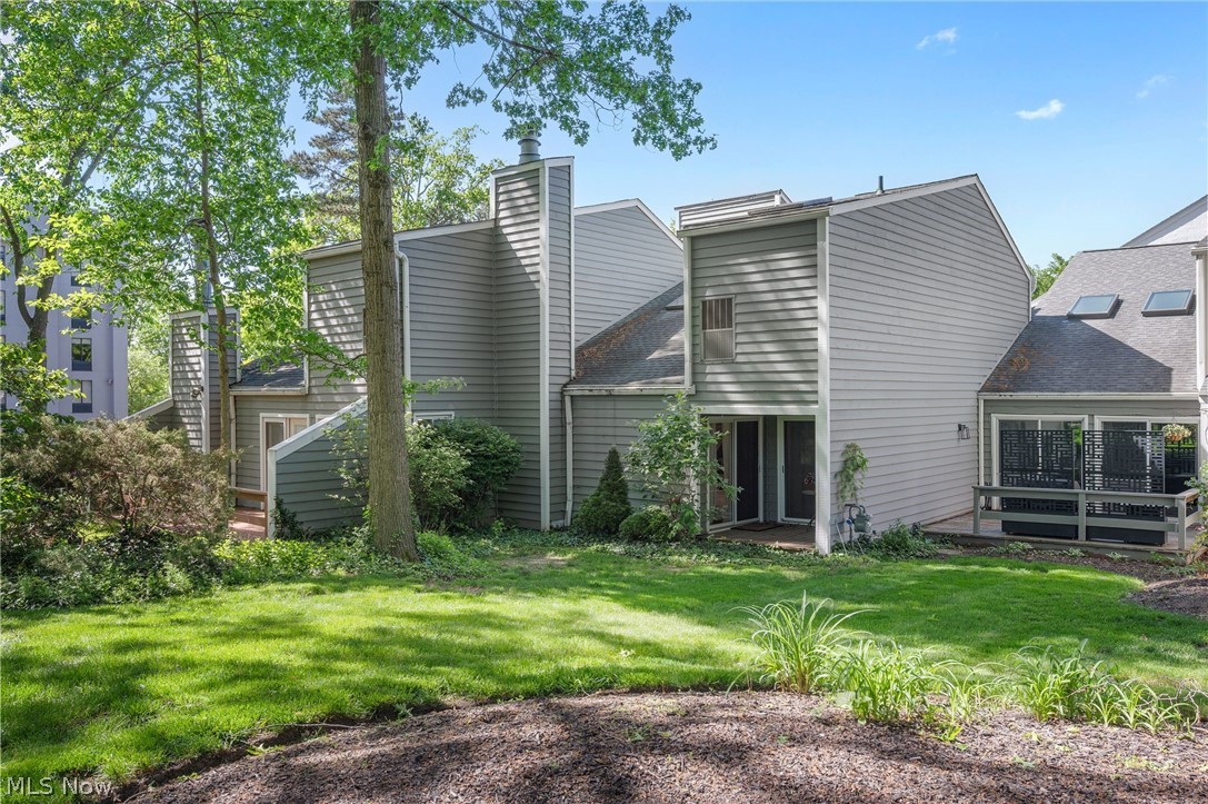 Acorn Creek Condo Assoc - Residential