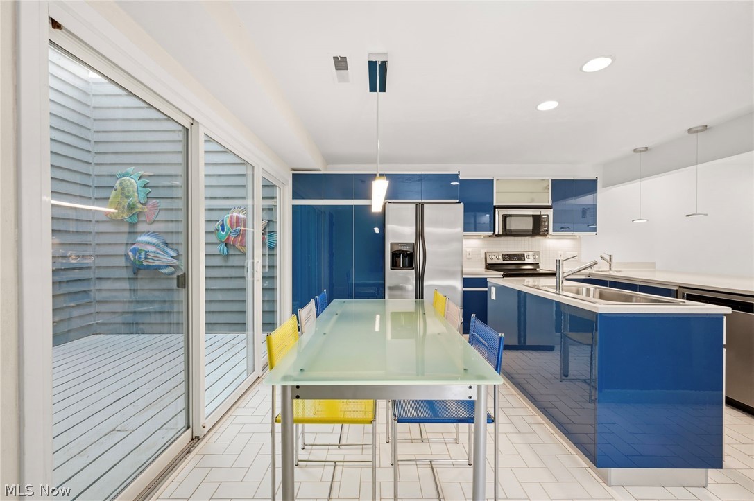 Acorn Creek Condo Assoc - Residential