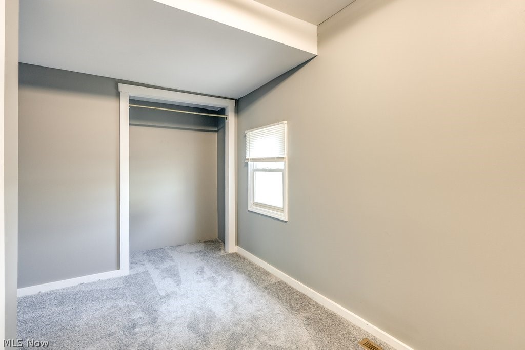 Ains - Residential