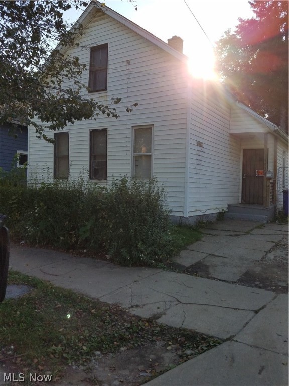 This house is not a total fixer upper, but needs a lot of work. Great for some who wants to live in it and fix as you go. Great investment property also. Seller mya go lease opt to buy with down payment and 18 month lease to buy.