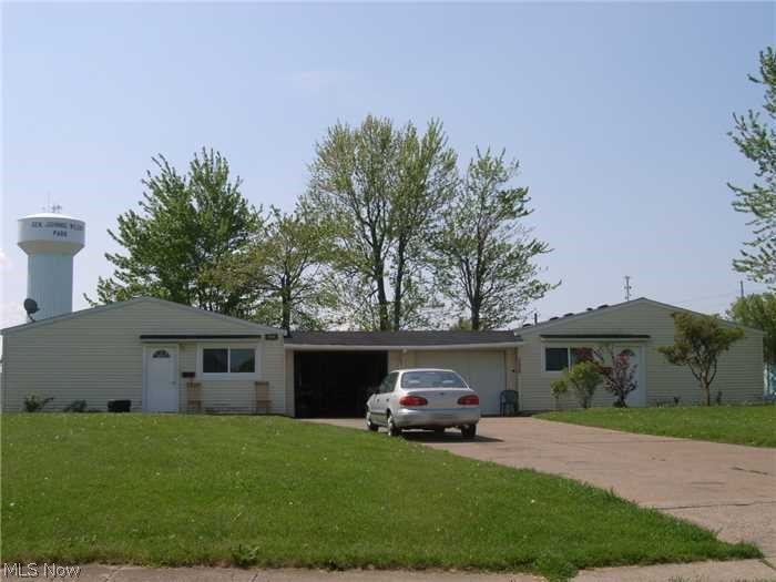 First floor living at it's finest. Don't miss this opportunity to own real estate with this Ranch style home. Efficient first floor plan, large living room, spacious dinning room area, three bedrooms, one car attached garage, over sized lot and so much more!