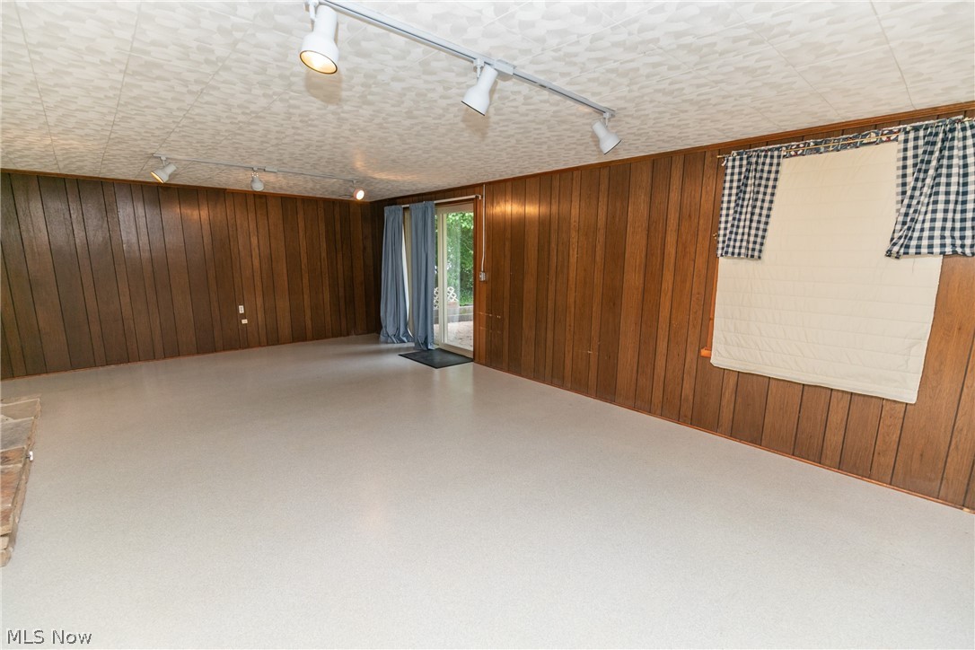 Marian Lake Estates - Residential