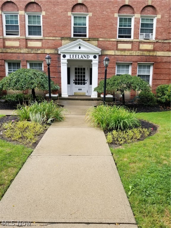 This is a 1st floor unit with 1 bed and 1 bath and a numbered parking space in the garage.  Laundry facilities are available and there is a front and back entrance to the unit. Tenant pays for everything except water, sewer and gas. The unit will get a fresh paint prior to your move in date.
