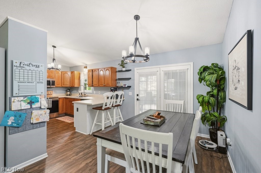 Pleasant Manor - Residential