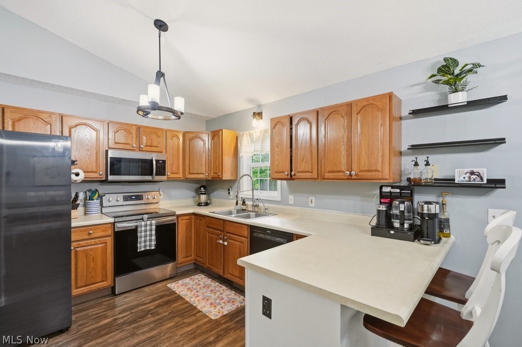 Pleasant Manor - Residential
