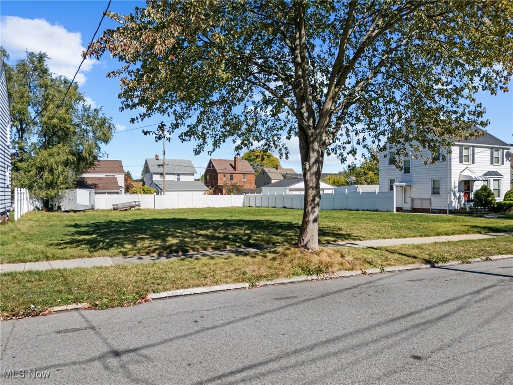Ridgeview Manor - Land