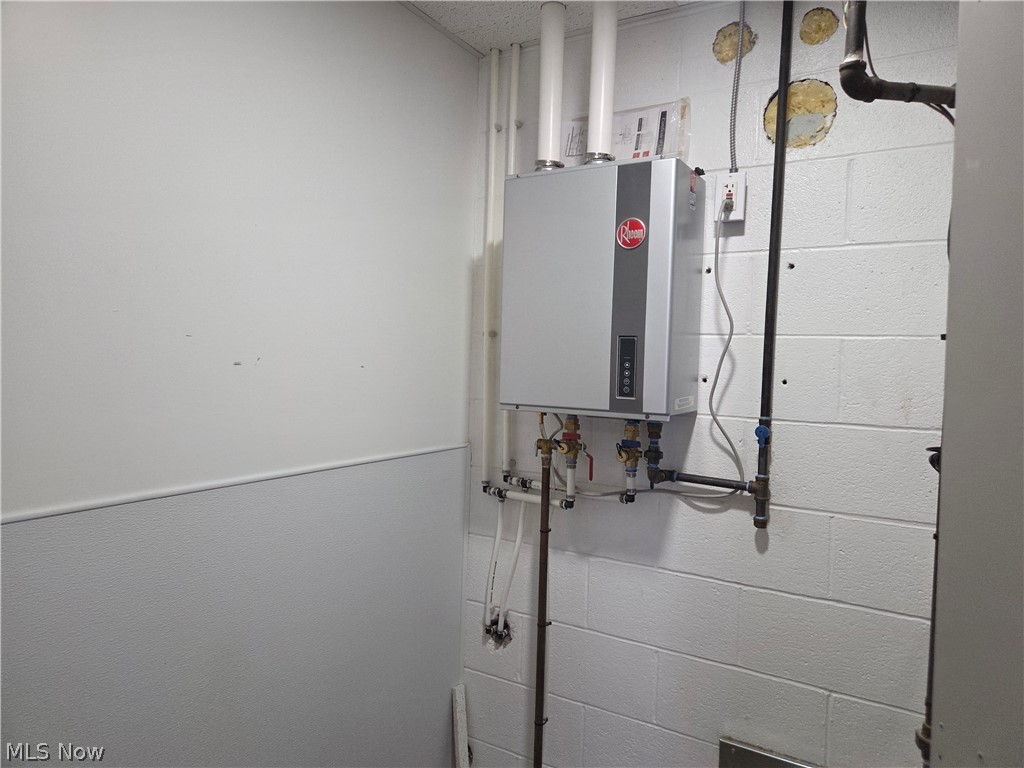 Atwater - Commercial Lease