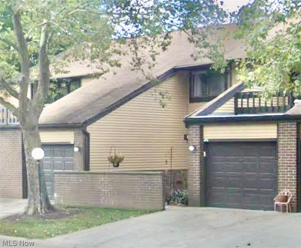 Richmond Place Condo Ph 11 - Residential