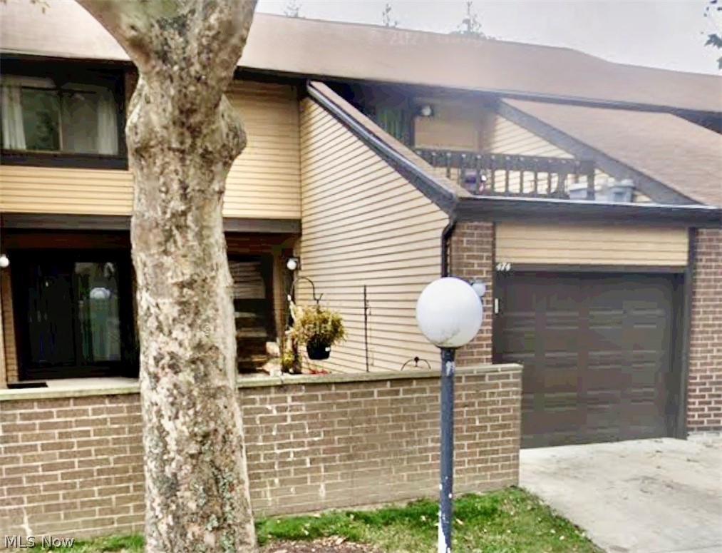 Richmond Place Condo Ph 11 - Residential