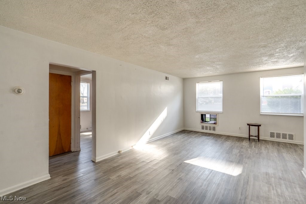 Kuster Estates - Commercial Sale
