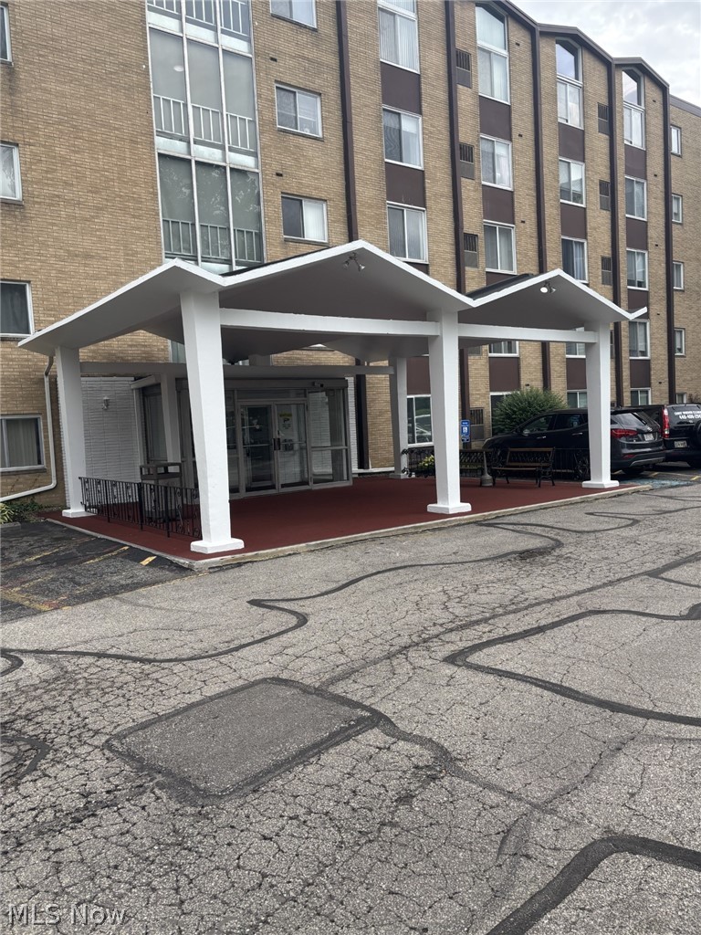 Kings Path Condo - Residential