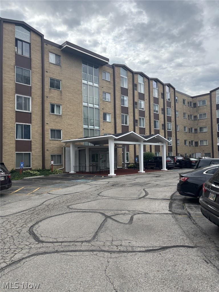 Kings Path Condo - Residential