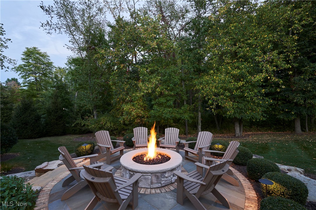 Sharon Falls - Residential