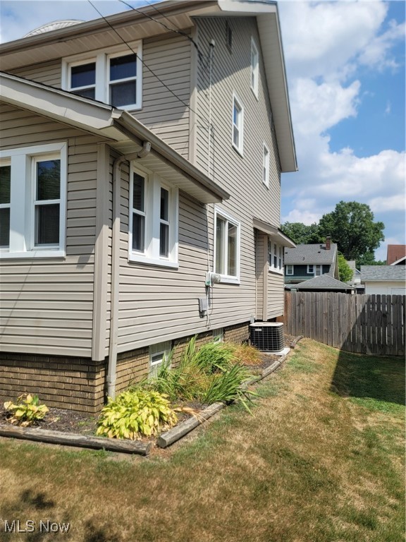 Carl - Residential
