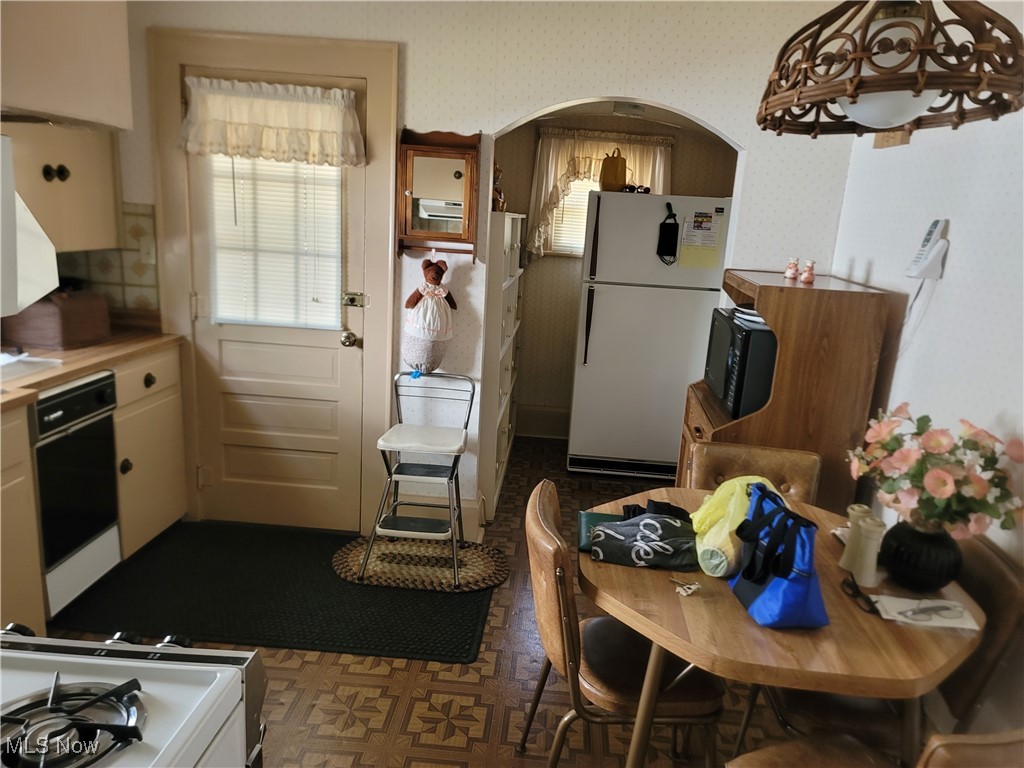 Carl - Residential
