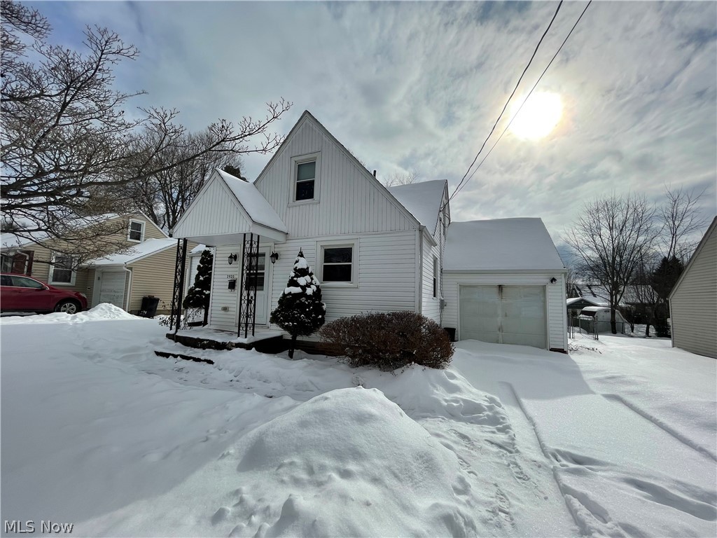 Opportunity is knocking! Check out this 4 bedroom bungalow in Edmeyer Park. Perfect for a fix and flip or instant equity! Nice living room leads into a large kitchen with eat-in area. Fenced-in backyard with shed.