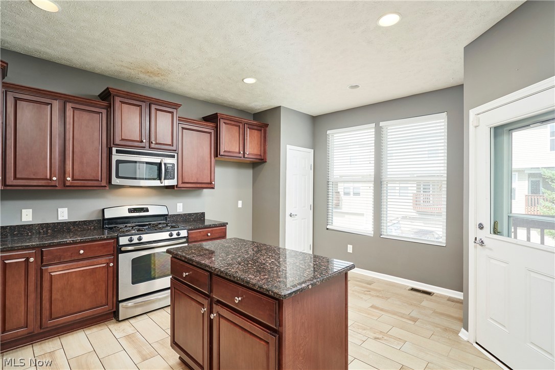 Montrose Park Ph 1 - Residential
