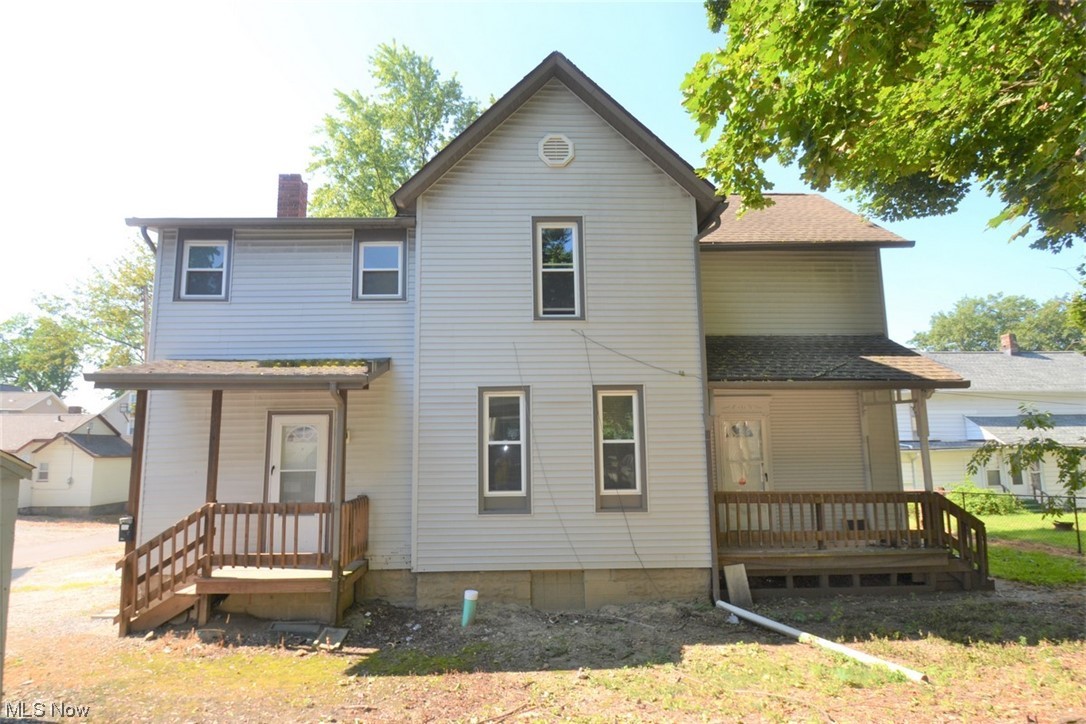 Location, Location, Location
This 5 bedroom, 2 bathroom money maker is just 1 ½ blocks from The University of Akron.  The kitchen has been completely remodeled, both bathrooms have been updated, and all mechanical systems have been redone.
Both the furnace and air conditioning were replaced in 2022, glass block windows were installed, and many windows have been replaced.
The property is currently leased through August 2024 at $1,880/mo, $22,560 annually!
There is nothing to do on this turnkey money machine but collect the rent!