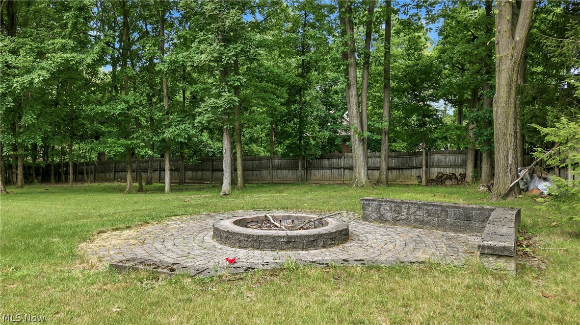 Russo-Lakhani Woods #2 - Residential