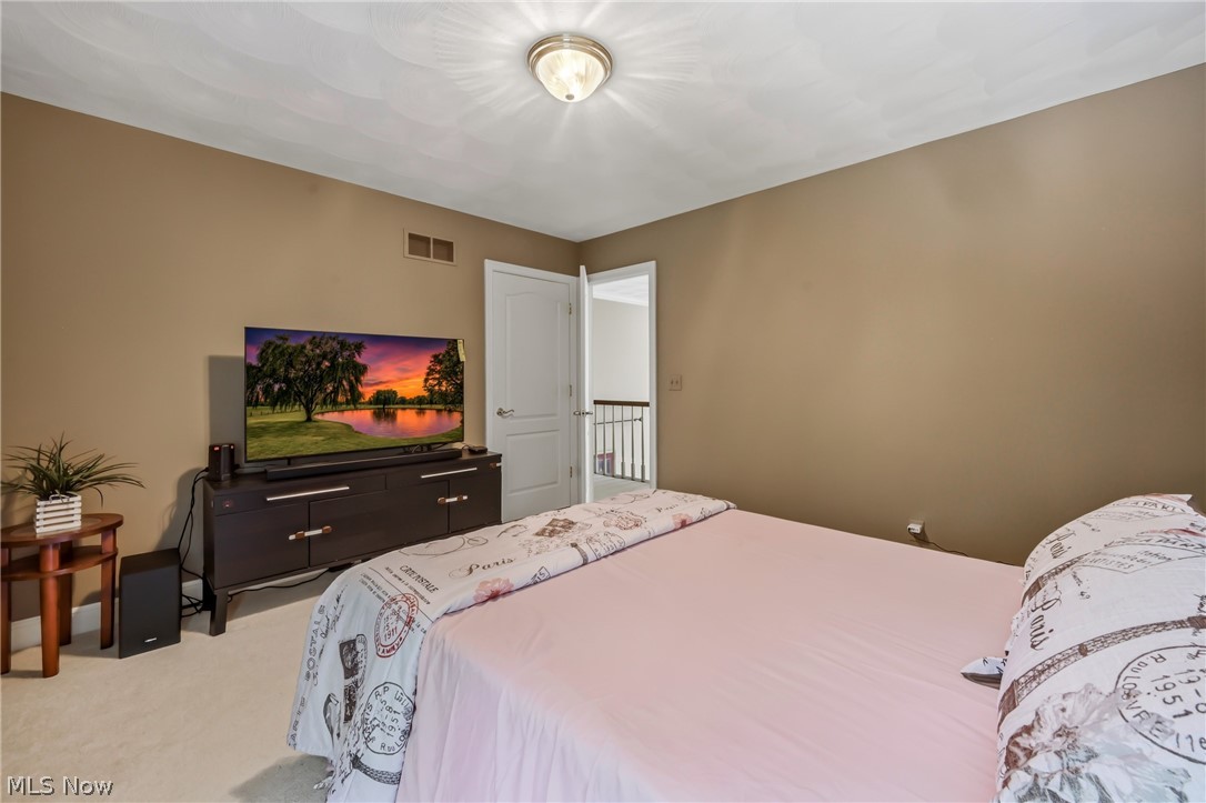 Russo-Lakhani Woods #2 - Residential