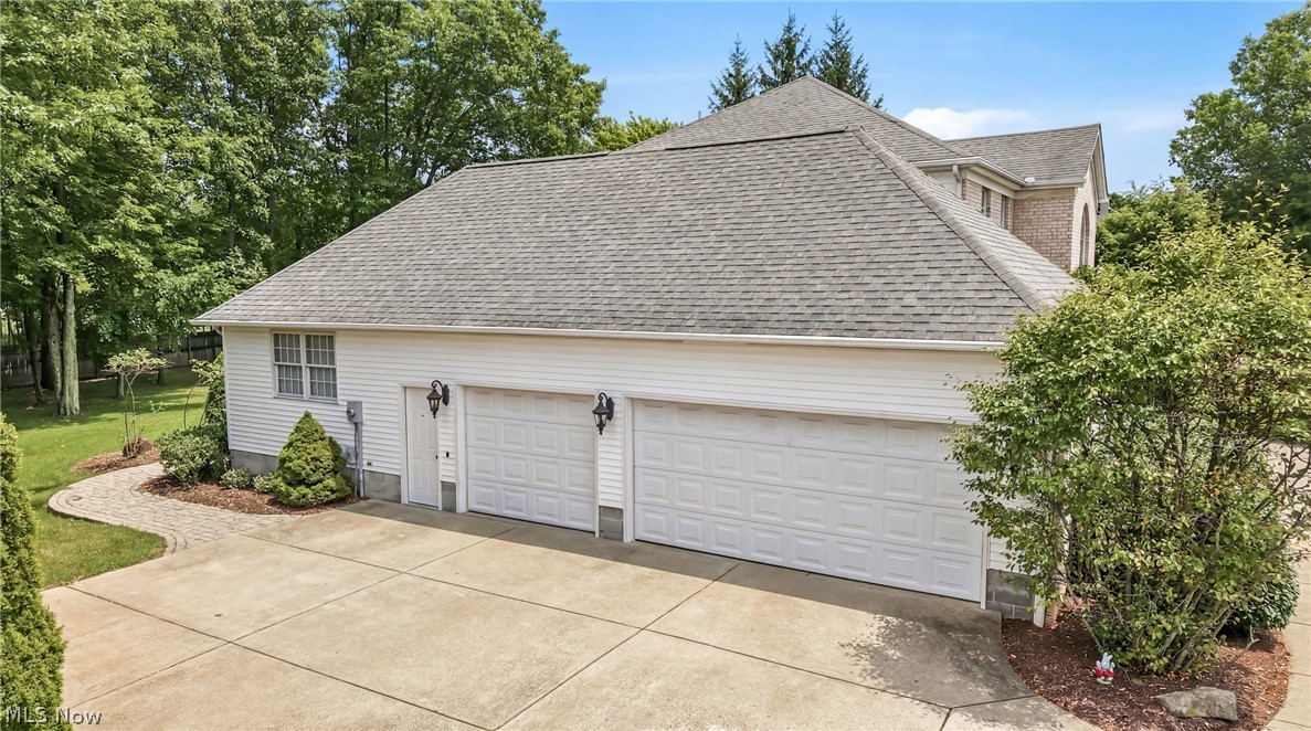 Russo-Lakhani Woods #2 - Residential
