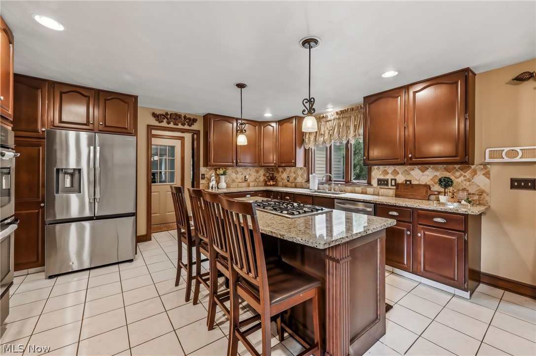 Russo-Lakhani Woods #2 - Residential