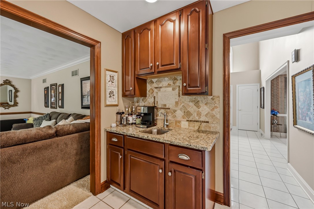 Russo-Lakhani Woods #2 - Residential