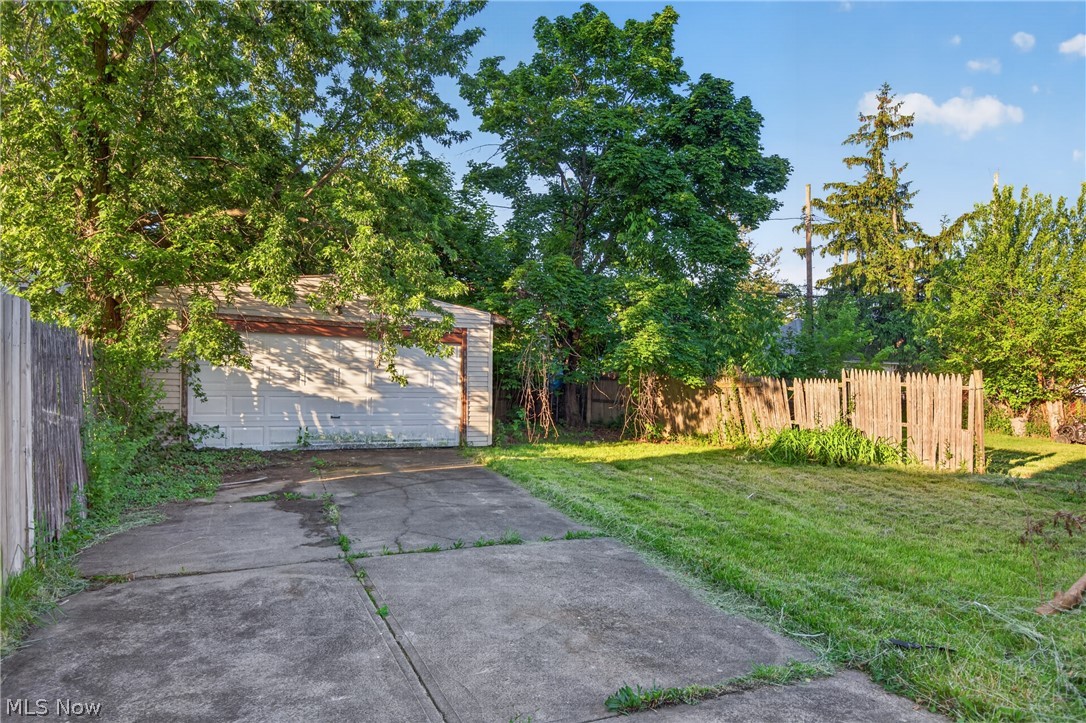 Friedl & Krizeks Bartlett Homestead - Residential