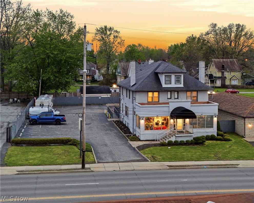 Golf Gardens - Residential
