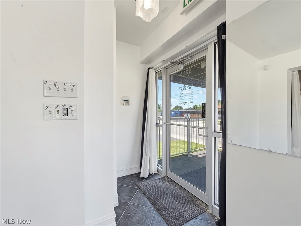 Golf Gardens - Residential