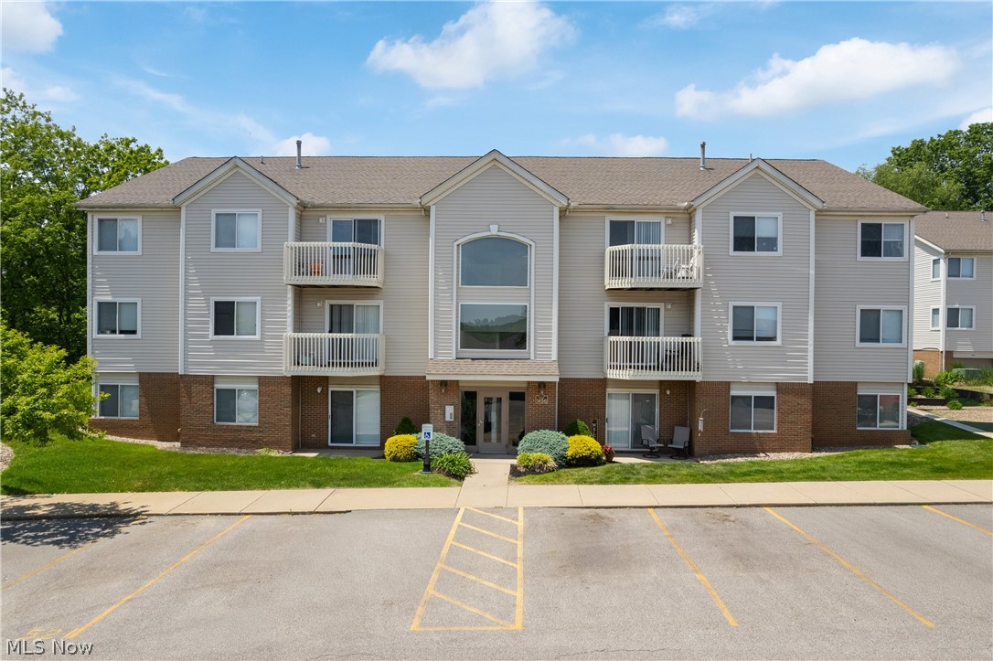 Brookledge Commons Condo - Residential
