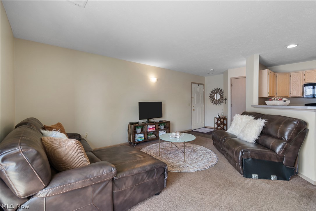 Brookledge Commons Condo - Residential