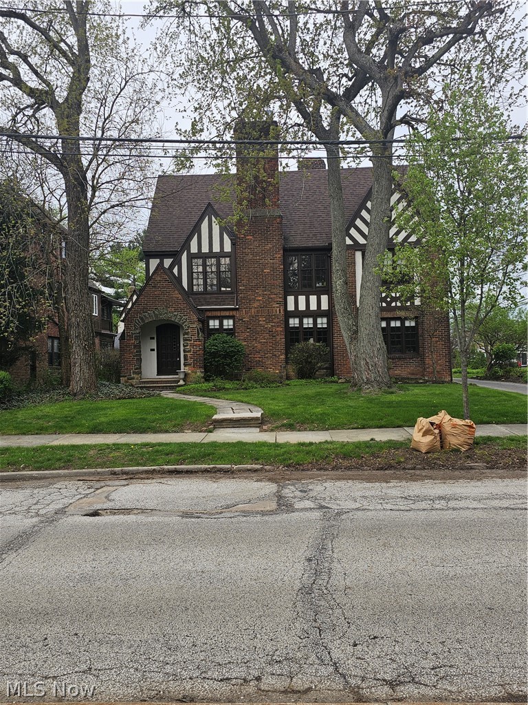 Great opportunity to add to your portfolio with this tenant-occupied property. Offering a functional layout and convenient location near shopping, schools, local amenities, and major routes, this home has strong potential for an investor or future owner-occupant. Please do not disturb tenant. Showings by appointment only.