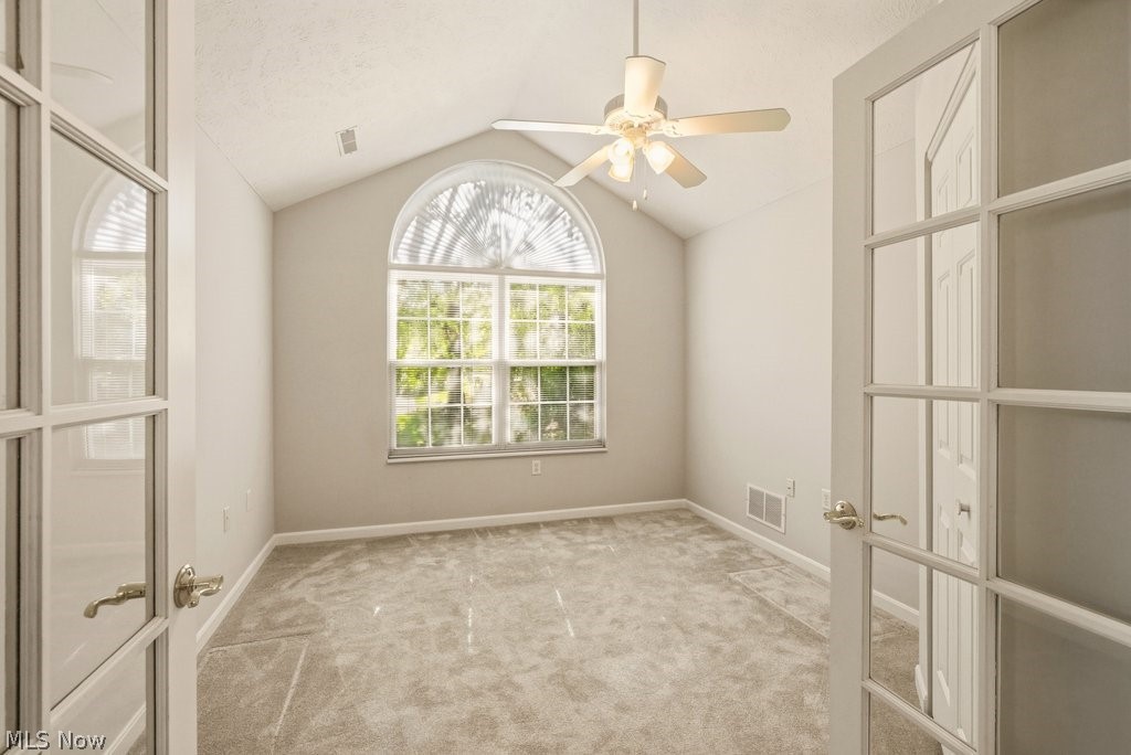 Villas/Hawthorn Woods Condo Ph - Residential