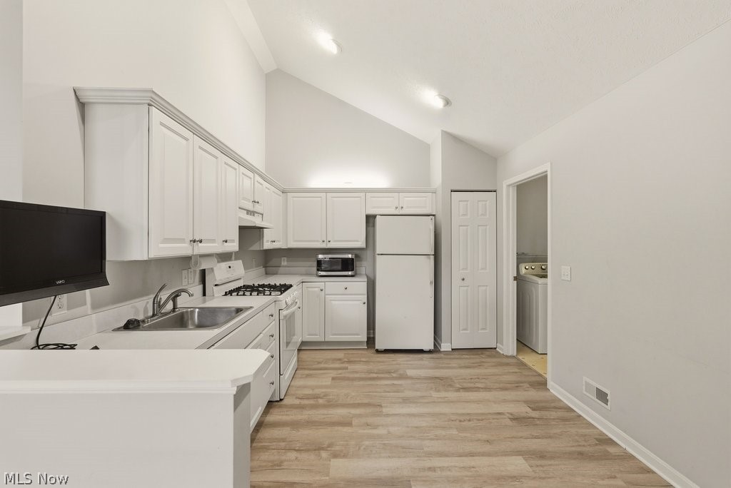 Villas/Hawthorn Woods Condo Ph - Residential