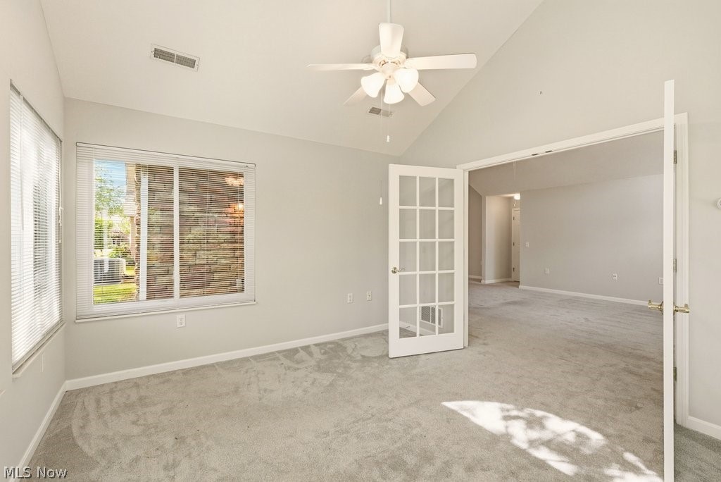 Villas/Hawthorn Woods Condo Ph - Residential