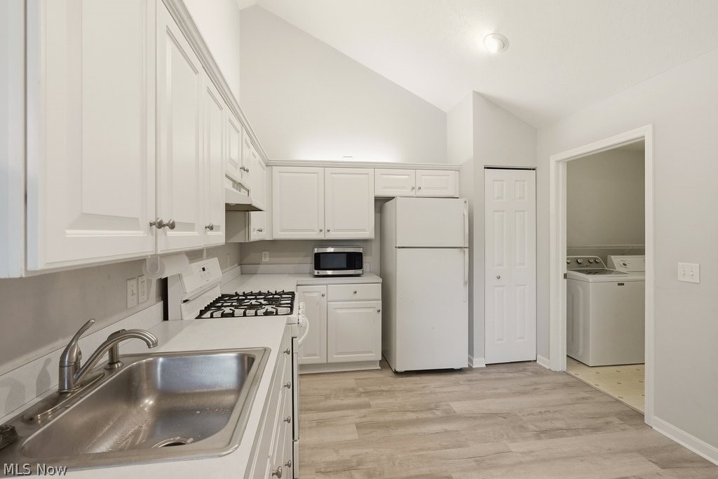 Villas/Hawthorn Woods Condo Ph - Residential