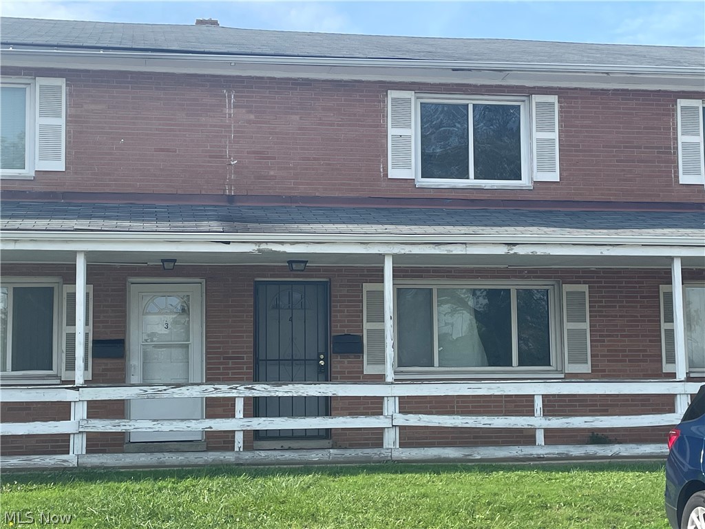 Banbury Village Condo - Residential