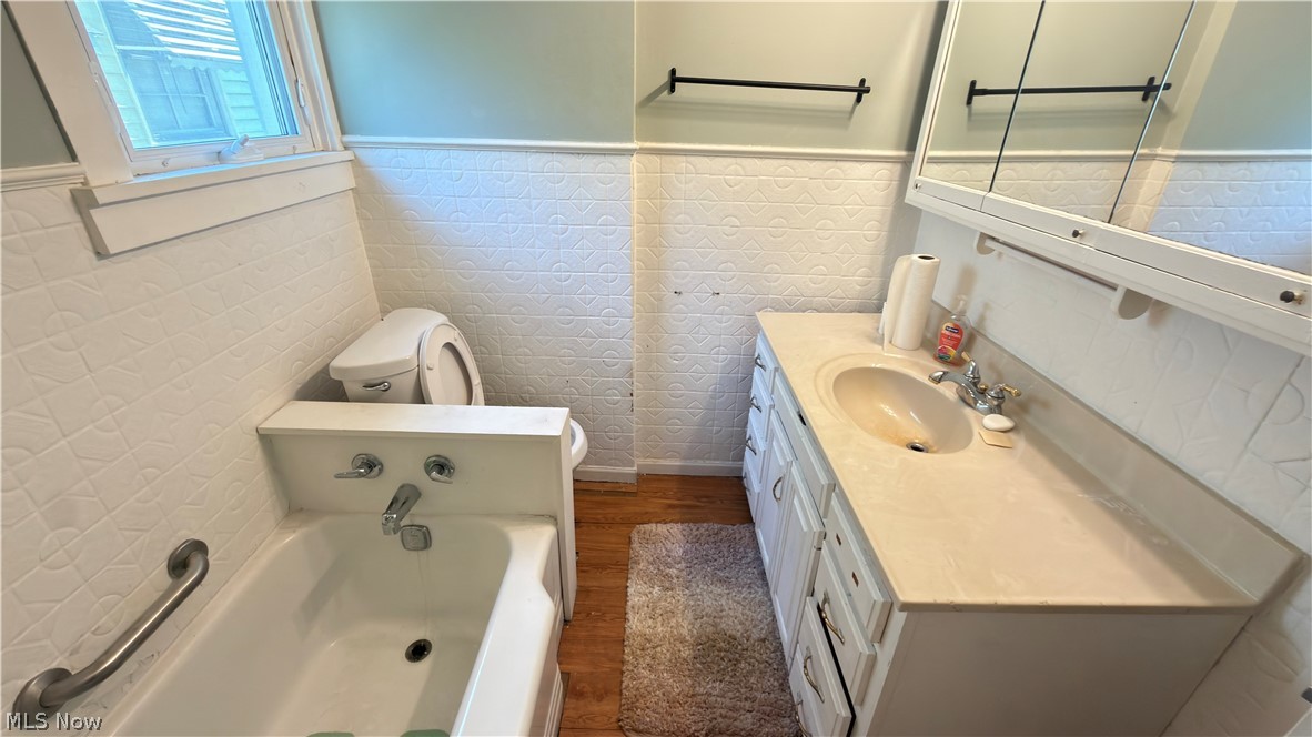 Seltzer-Round Companys Garfie - Residential