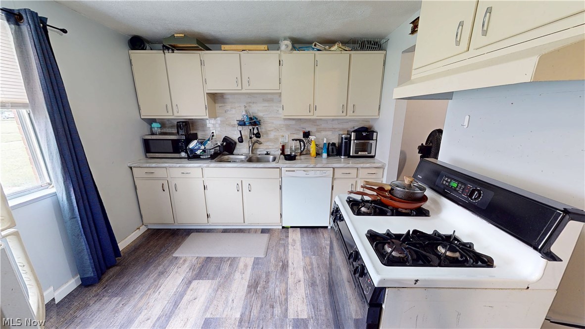 Clarkwood Condo - Residential