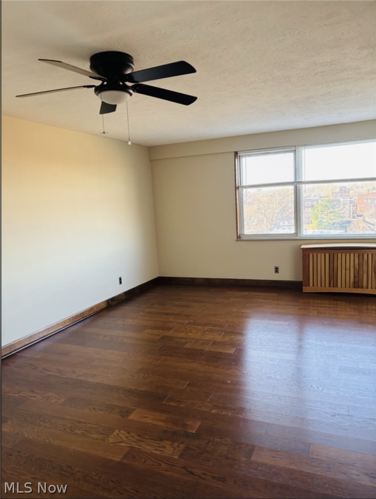 Lake House Condominium - Residential