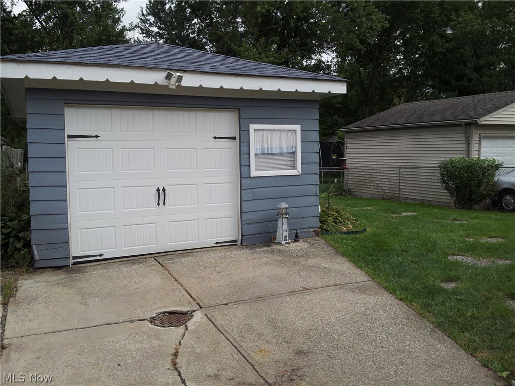 Allen & Coopers - Residential Lease